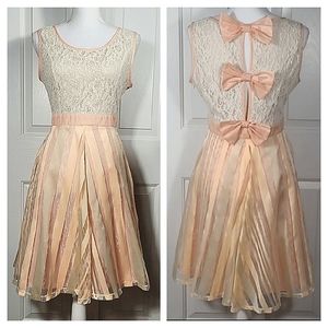 NWT Ryu Sleeveless Lace & Organza Peach & Cream Party Dress w/ Bows Size Large